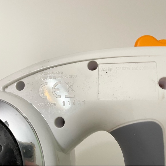Bop It XT 2010 Handheld Electronic Talking  Game - Picture 9 of 15